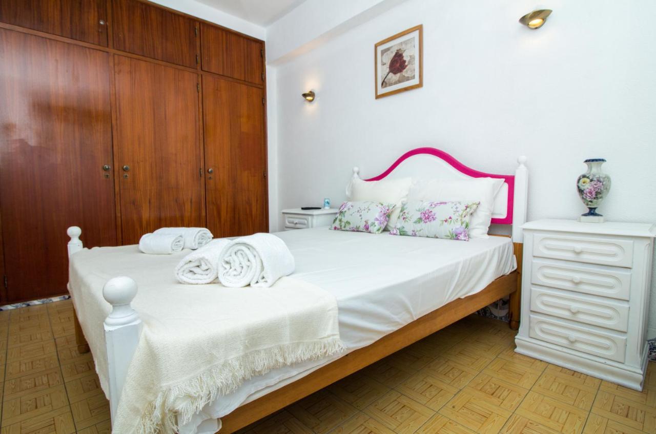 Ocean View Apartment - Pool And Sea View & Albufeira Center Esterno foto