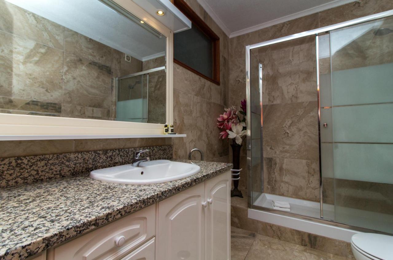 Ocean View Apartment - Pool And Sea View & Albufeira Center Esterno foto